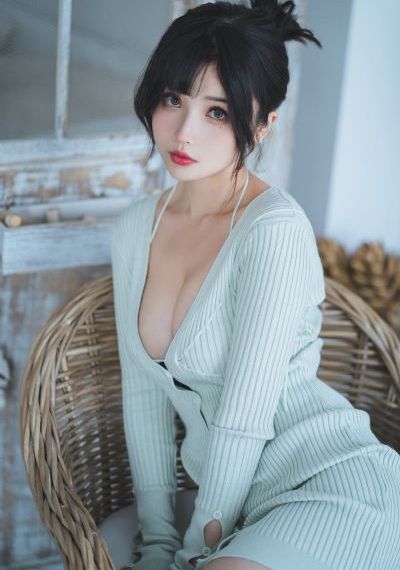 厨房掀起老师裙子挺进去视频_BD韩语免费观看视频