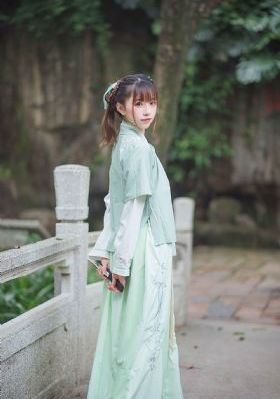 小草视频免费看_BD英语电影在线观看