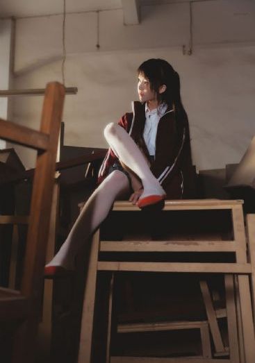 办公室贵妇含枪_蓝光免费播放