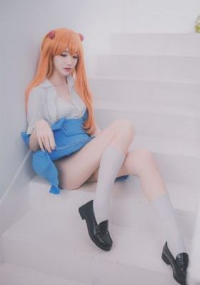 老卫和淑蓉的船上生活视频_BD英语电影完整版